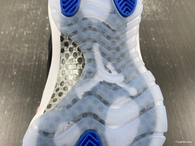 Jordan FV5104-004 Low 11 Air Jam Space 0808
